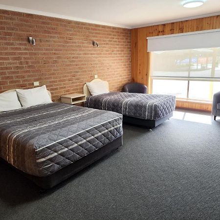 Country Roads Motor Inn Naracoorte Extérieur photo