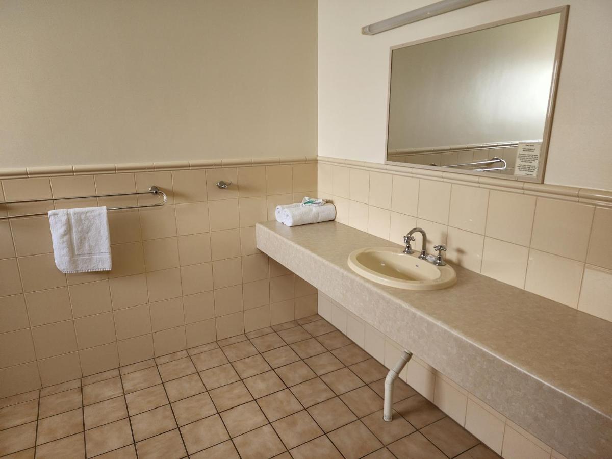 Country Roads Motor Inn Naracoorte Extérieur photo