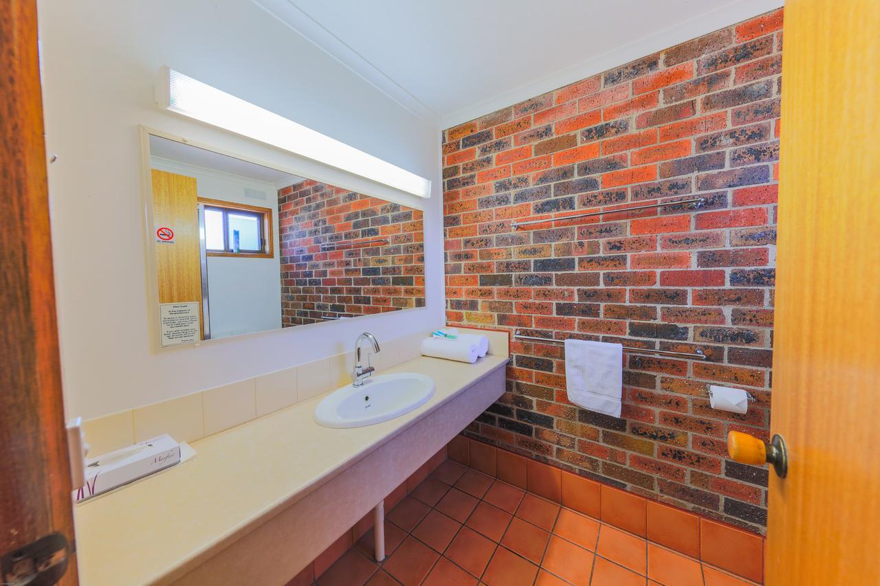Country Roads Motor Inn Naracoorte Extérieur photo