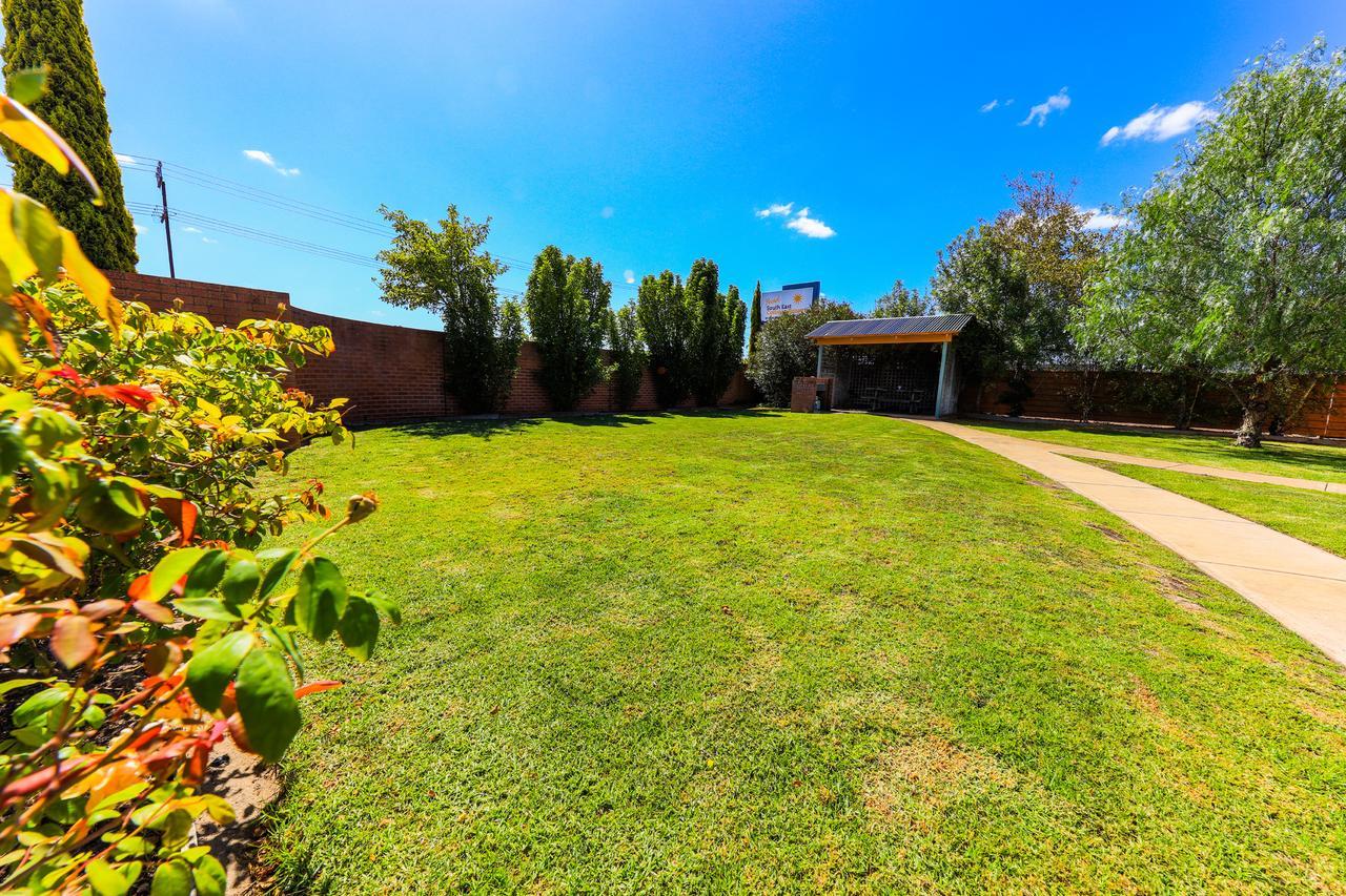 Country Roads Motor Inn Naracoorte Extérieur photo