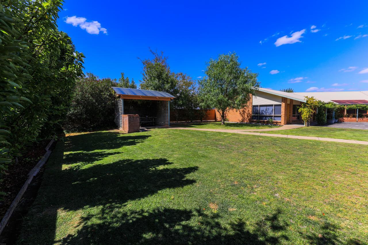 Country Roads Motor Inn Naracoorte Extérieur photo