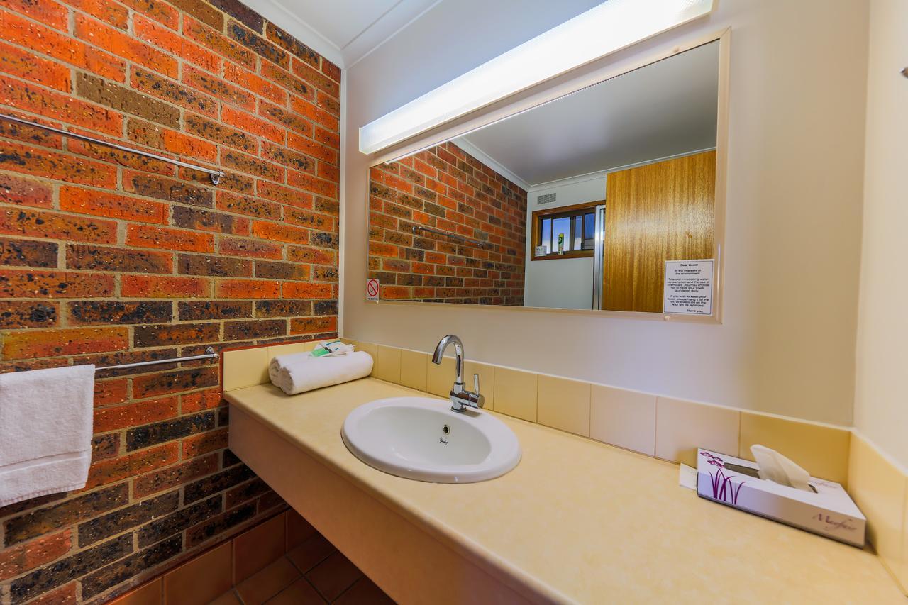 Country Roads Motor Inn Naracoorte Extérieur photo