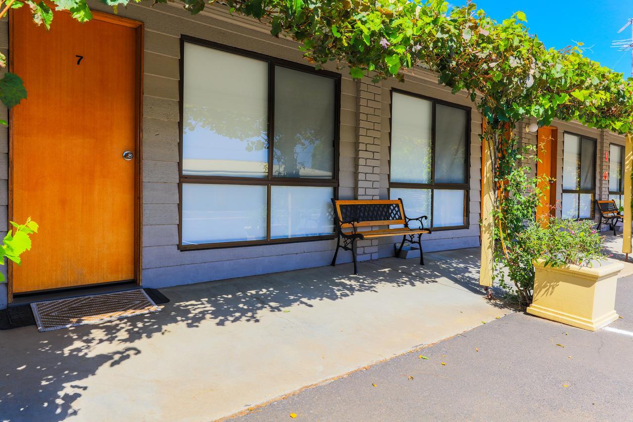 Country Roads Motor Inn Naracoorte Extérieur photo